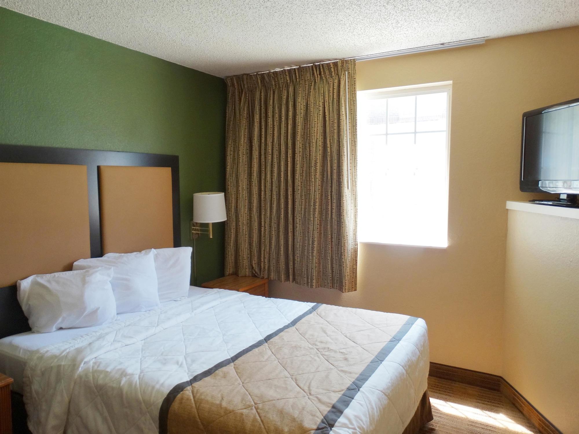 Extended Stay America Select Suites - Orlando - Lake Mary - 1040 Greenwood Blvd Bagian luar foto