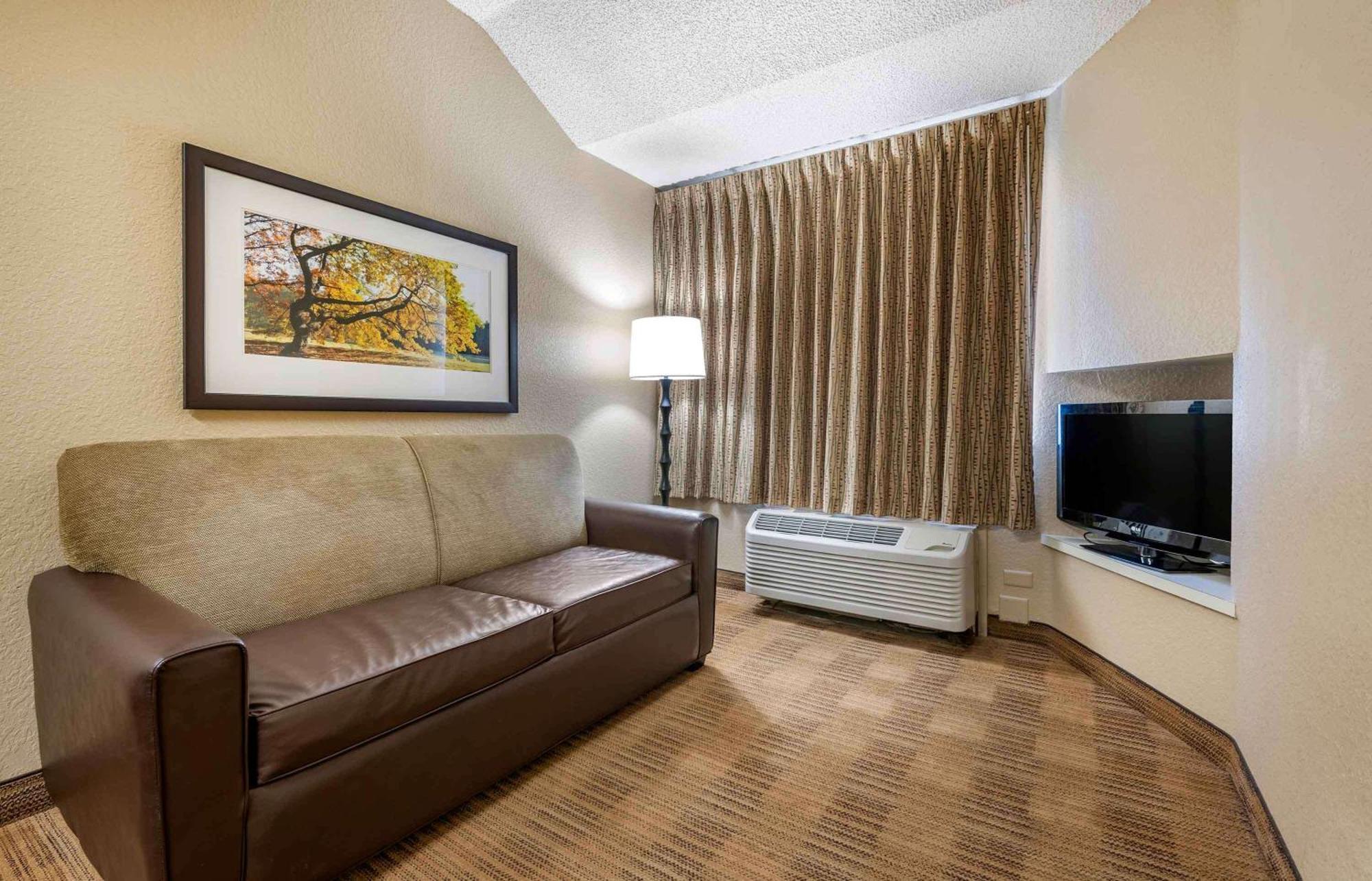 Extended Stay America Select Suites - Orlando - Lake Mary - 1040 Greenwood Blvd Bagian luar foto