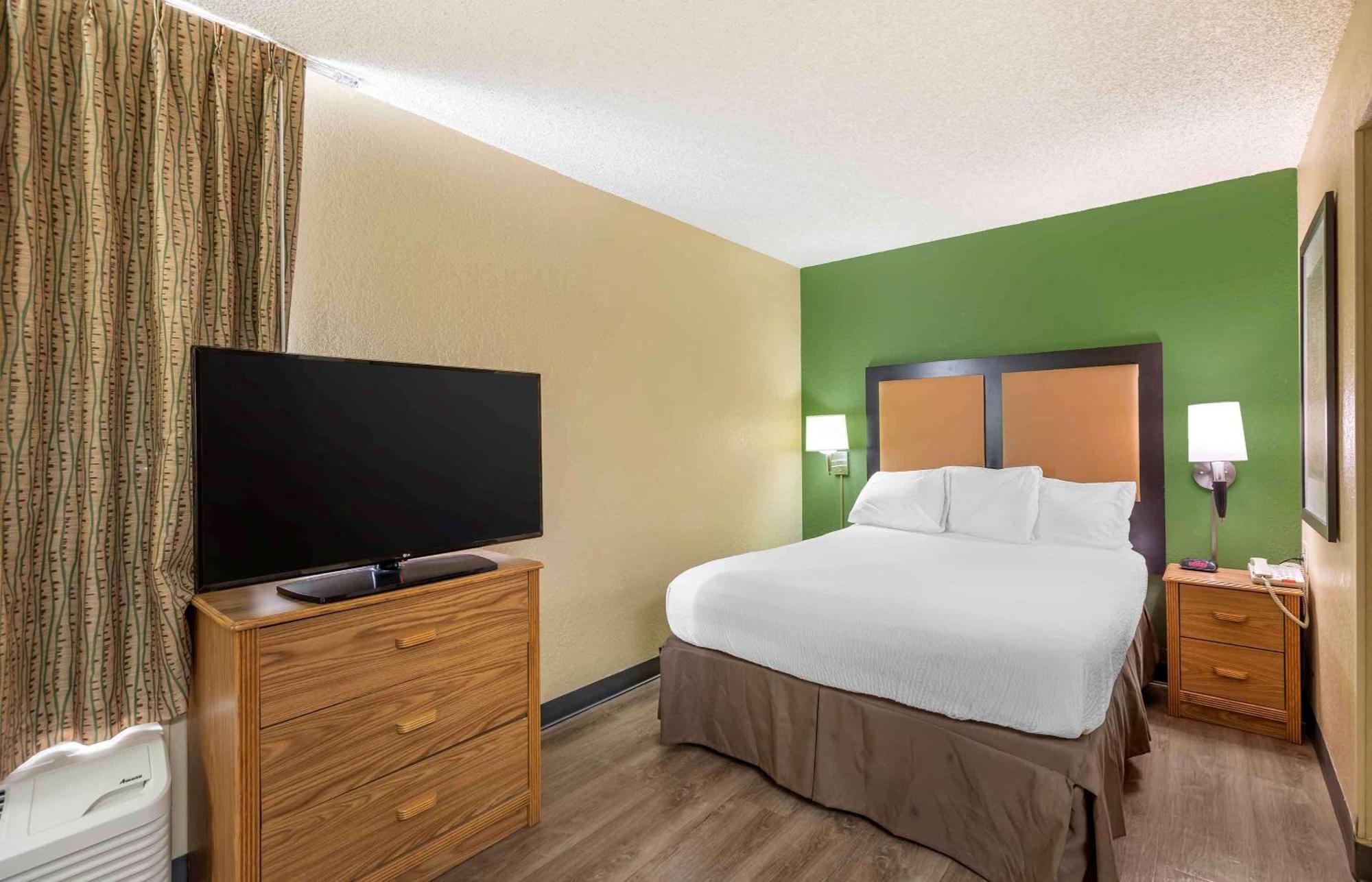 Extended Stay America Select Suites - Orlando - Lake Mary - 1040 Greenwood Blvd Bagian luar foto