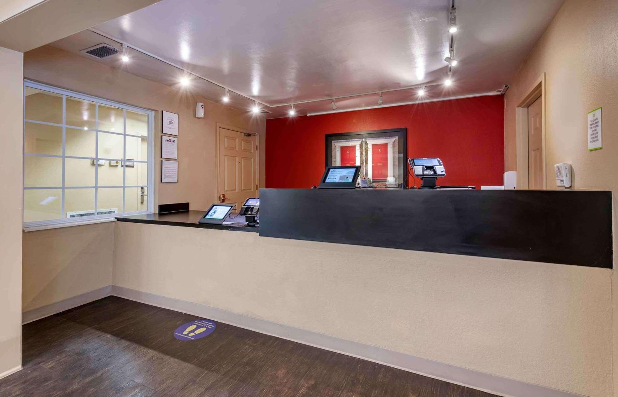 Extended Stay America Select Suites - Orlando - Lake Mary - 1040 Greenwood Blvd Bagian luar foto