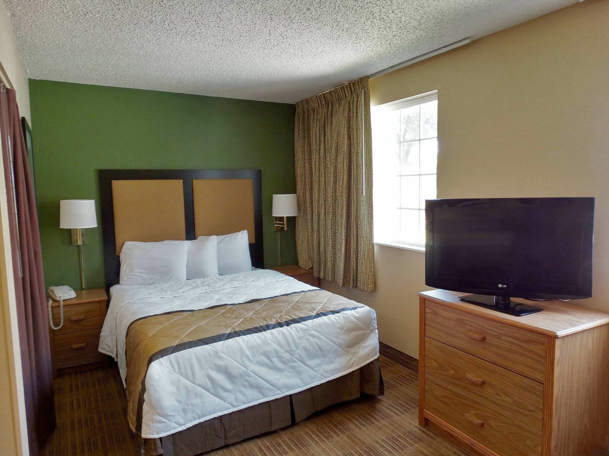 Extended Stay America Select Suites - Orlando - Lake Mary - 1040 Greenwood Blvd Bagian luar foto